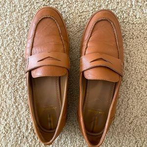 Sam Edelman Birch leather Classic loafer in light Cuoio / dark beige color